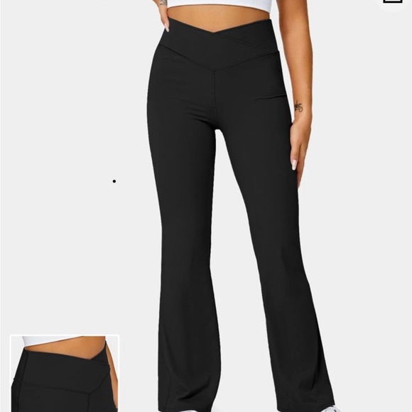 Halara Black High Waisted Flare Leggings Size XL. NWT - Picture 1 of 5